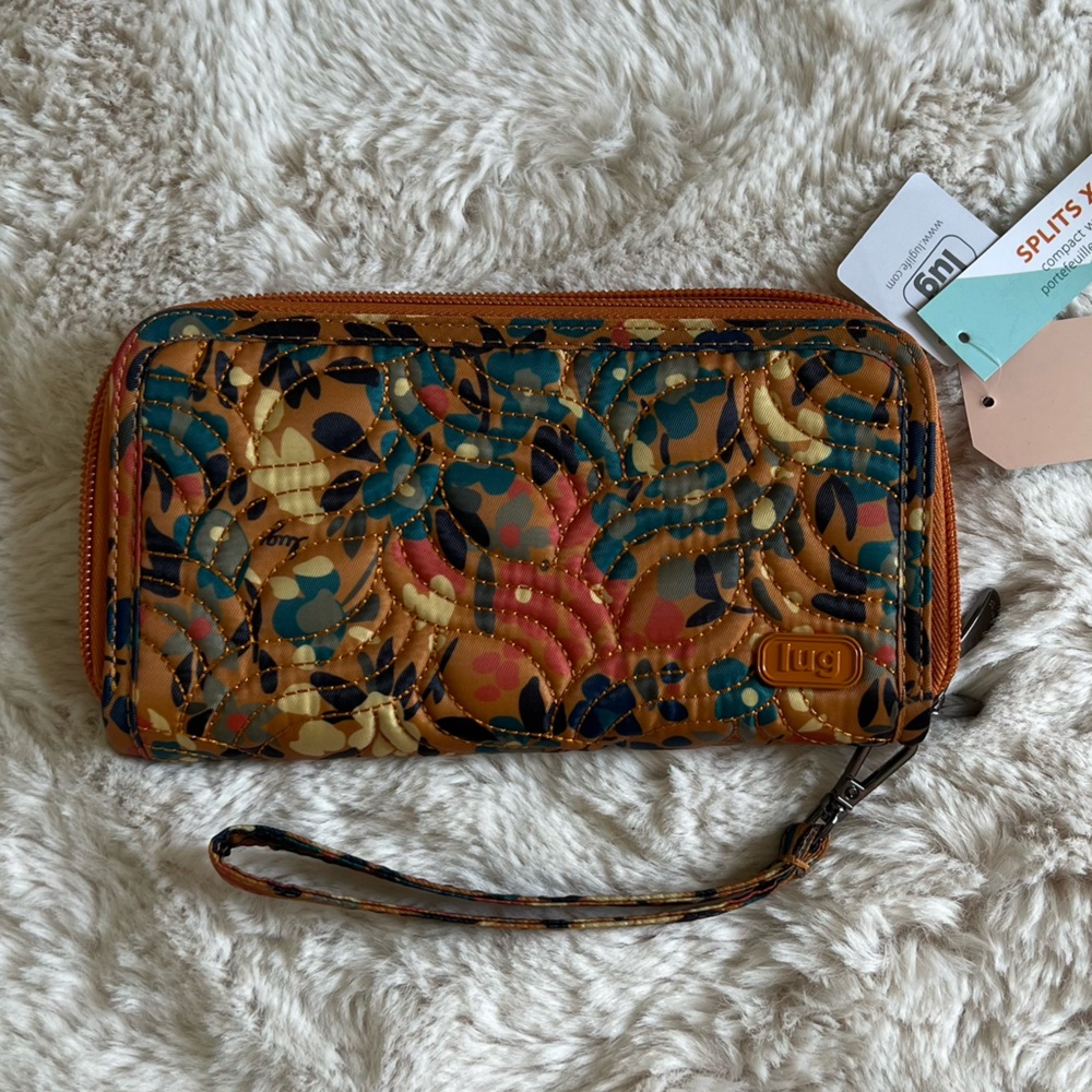 Lug rfid wallet wristlet pen holder wildflower zip